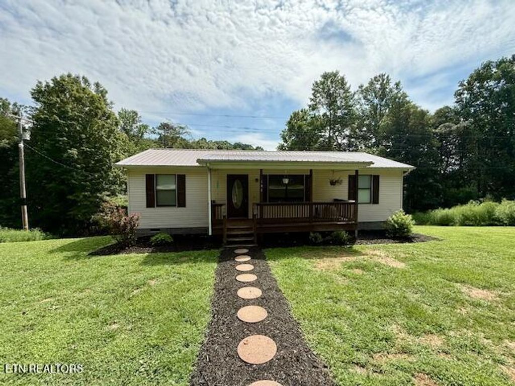 Photo of 142 Mcnerling Lane, Sharps Chapel, TN 37866 (MLS # 1310327)