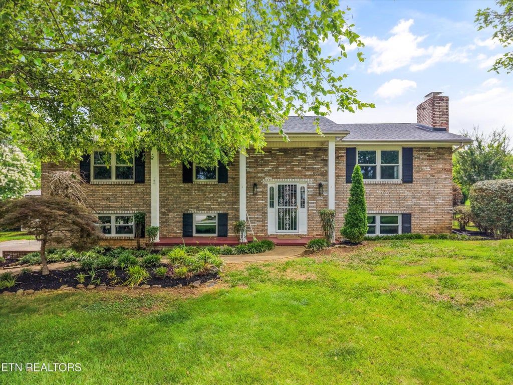 Photo of 104 Suffolk Drive, Knoxville, TN 37922 (MLS # 1344136)