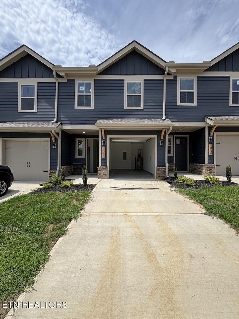 View Maryville, TN 37801 house