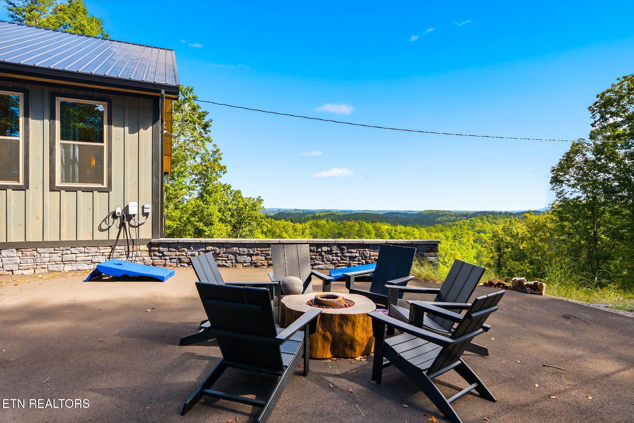 1524 Scenic Woods Way