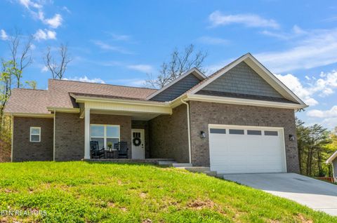 174 Flagstone Way Clinton TN 37716