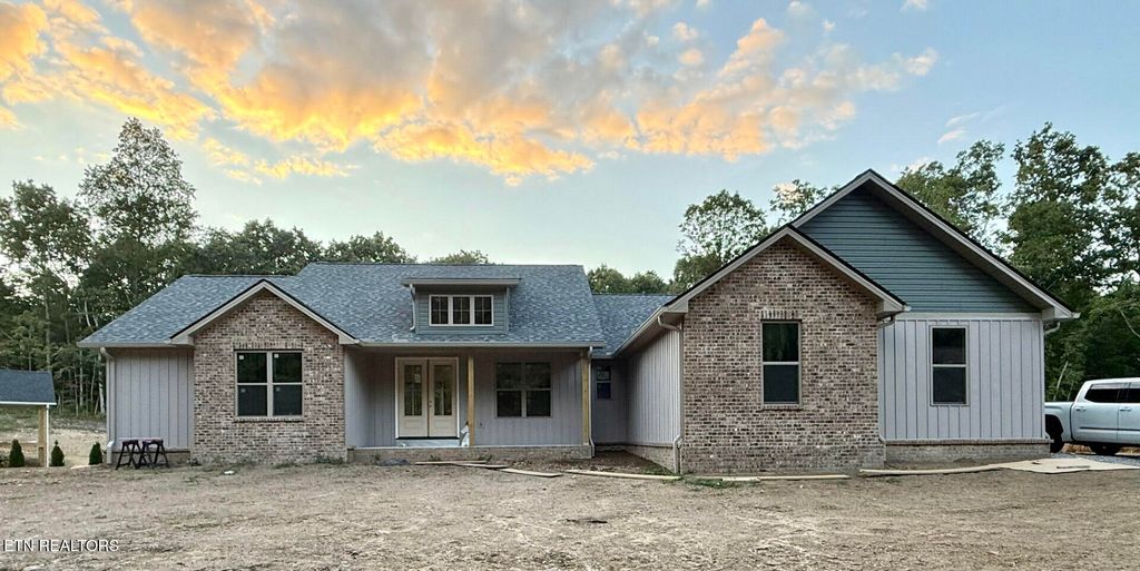 Photo of 1084 Cumberland View Drive, Crossville, TN 38571 (MLS # 1313945)