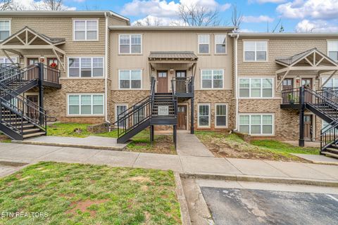 Photo of 3918 Cherokee Woods Way #104, Knoxville, TN 37920 (MLS # 1330034)