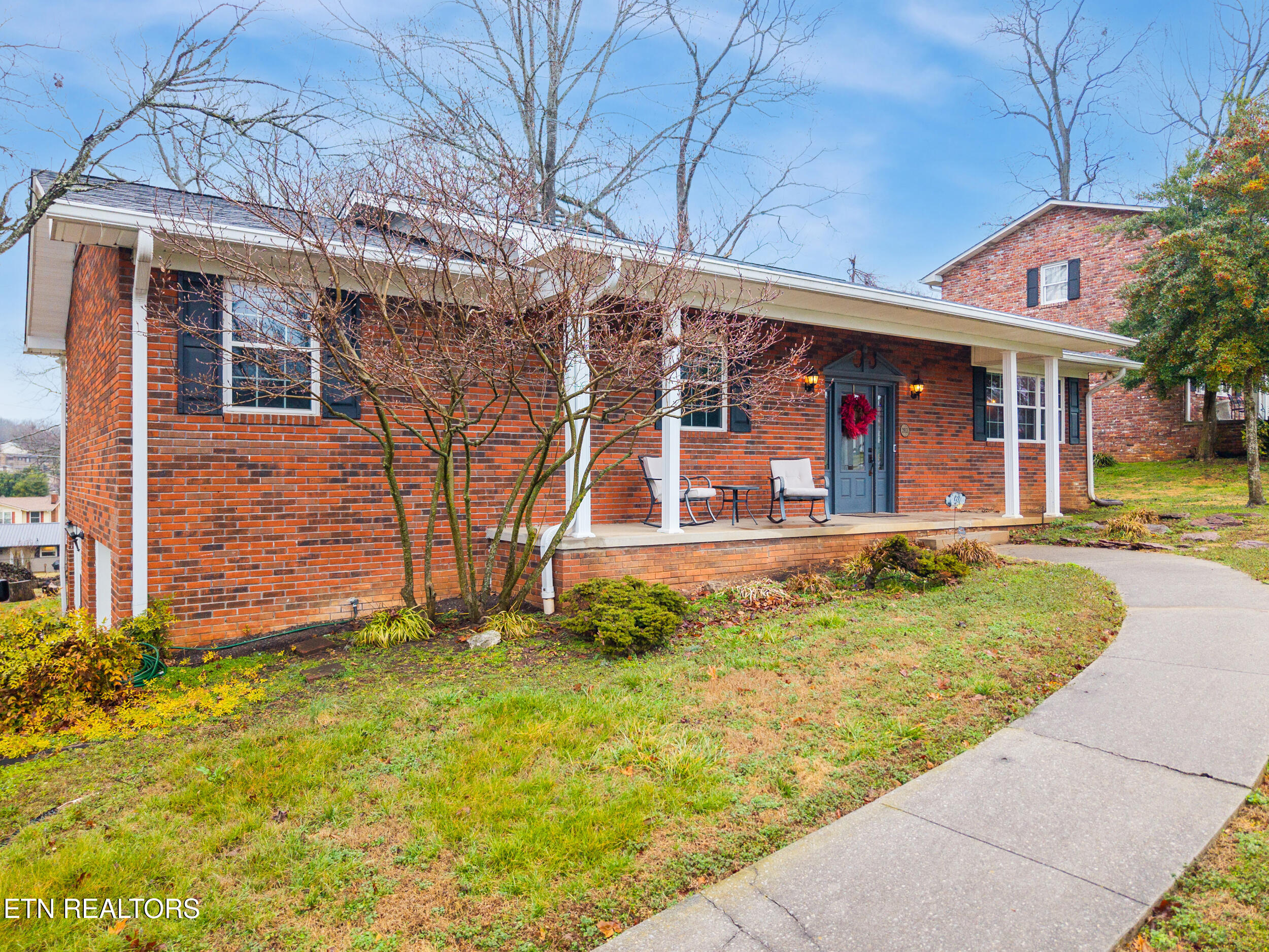 2913 Staffordshire Blvd