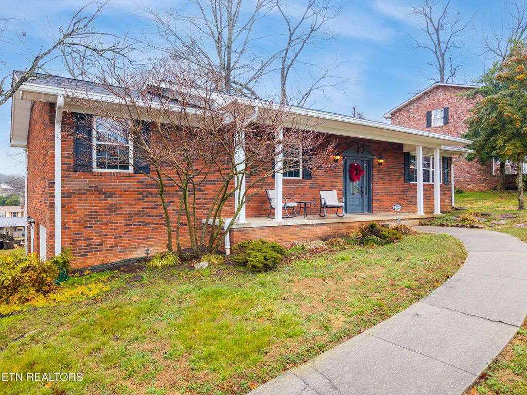 Photo of 2913 Staffordshire Blvd, Powell, TN 37849 (MLS # 1330097)