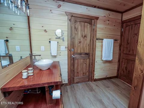 Tiny photo for 433 Ball Mountain Lane, Gatlinburg, TN 37738 (MLS # 1324426)