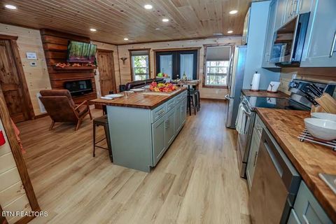 Tiny photo for 433 Ball Mountain Lane, Gatlinburg, TN 37738 (MLS # 1324426)