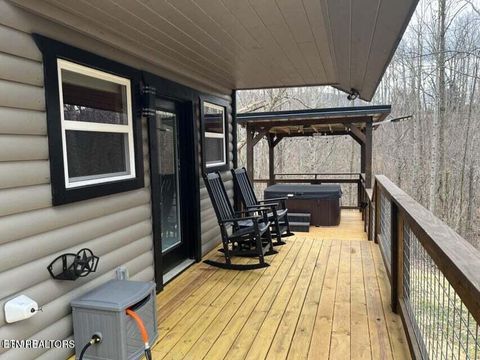 Tiny photo for 433 Ball Mountain Lane, Gatlinburg, TN 37738 (MLS # 1324426)