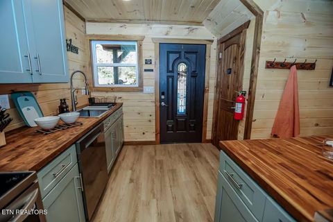 Tiny photo for 433 Ball Mountain Lane, Gatlinburg, TN 37738 (MLS # 1324426)