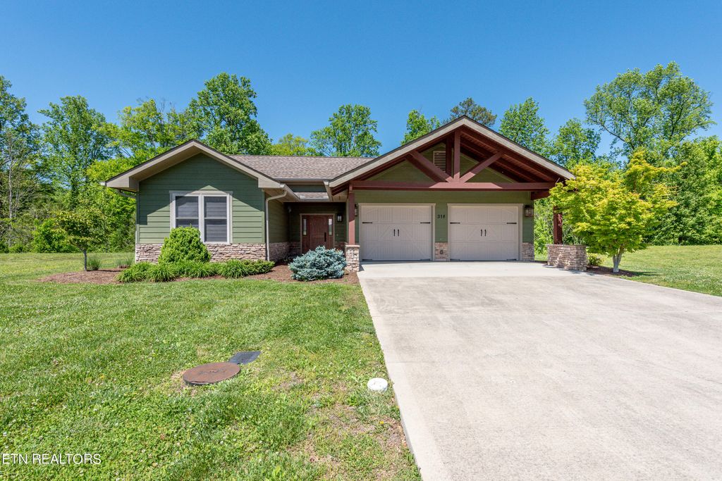 Photo of 318 Shooting Star Loop, Townsend, TN 37882 (MLS # 1261682)