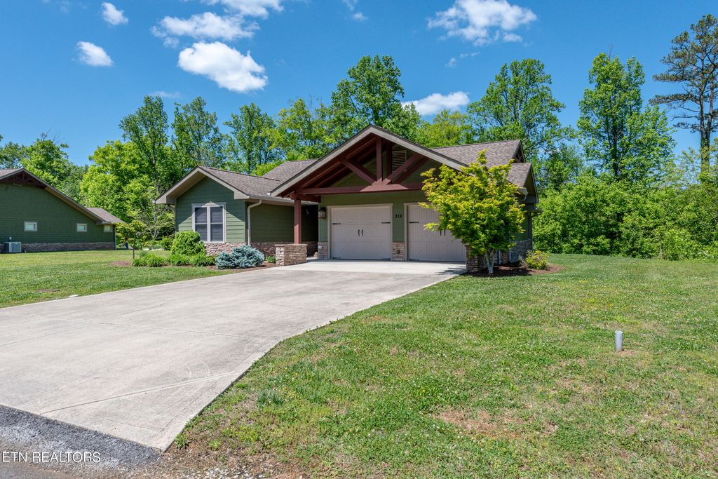 Photo of 318 Shooting Star Loop, Townsend, TN 37882 (MLS # 1261682)