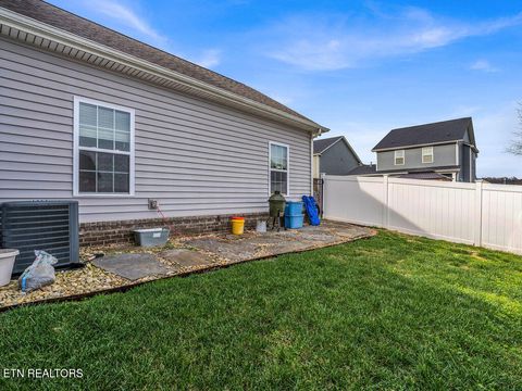 Tiny photo for 131 Hardinberry St, Oak Ridge, TN 37830 (MLS # 1325755)