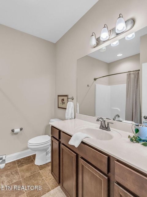 Tiny photo for 131 Hardinberry St, Oak Ridge, TN 37830 (MLS # 1325755)