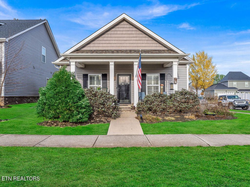 Photo of 131 Hardinberry St, Oak Ridge, TN 37830 (MLS # 1325755)