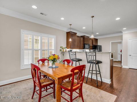 Tiny photo for 131 Hardinberry St, Oak Ridge, TN 37830 (MLS # 1325755)