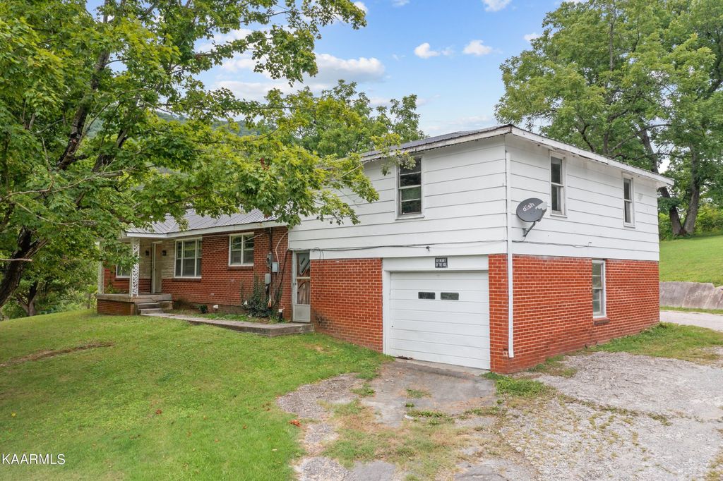 Photo of 3864 State HWY 33, Tazewell, TN 37879 (MLS # 1237567)