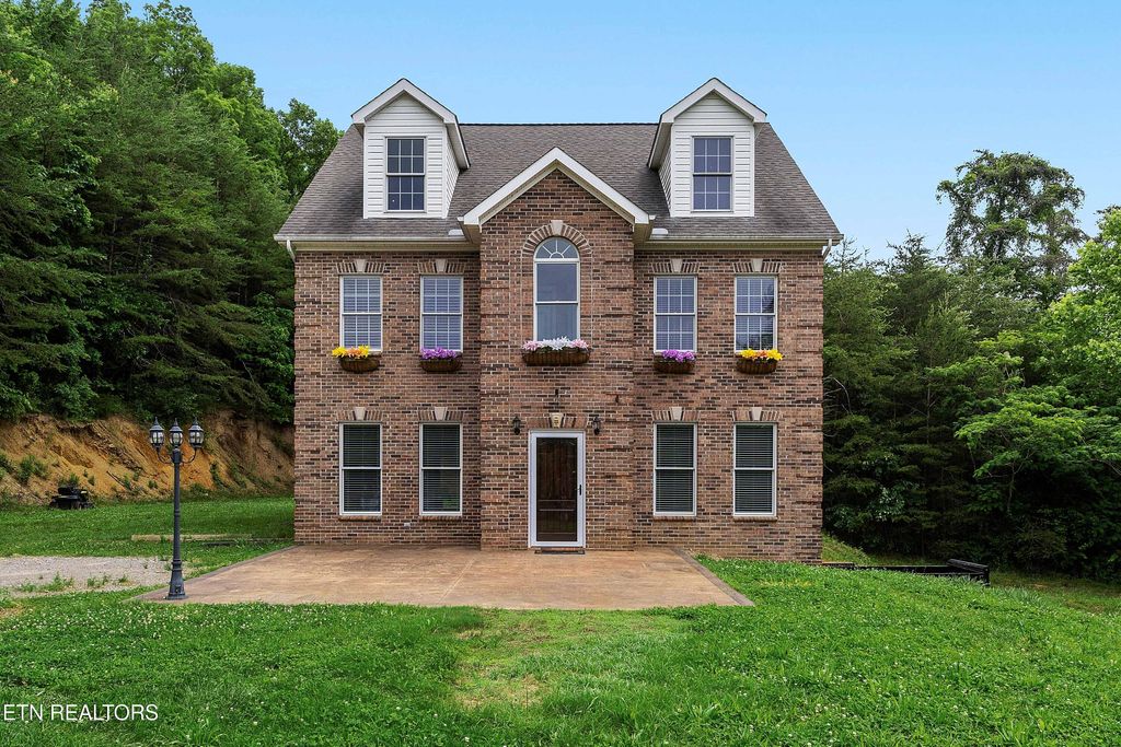 Photo of 4914 Circle Rd, Corryton, TN 37721 (MLS # 1302113)