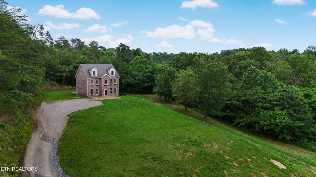 Photo of 4914 Circle Rd, Corryton, TN 37721 (MLS # 1302113)