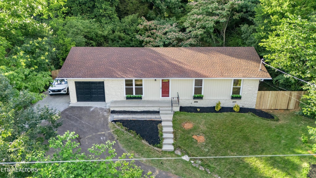 Photo of 4205 Sherry Drive, Knoxville, TN 37918 (MLS # 1344944)