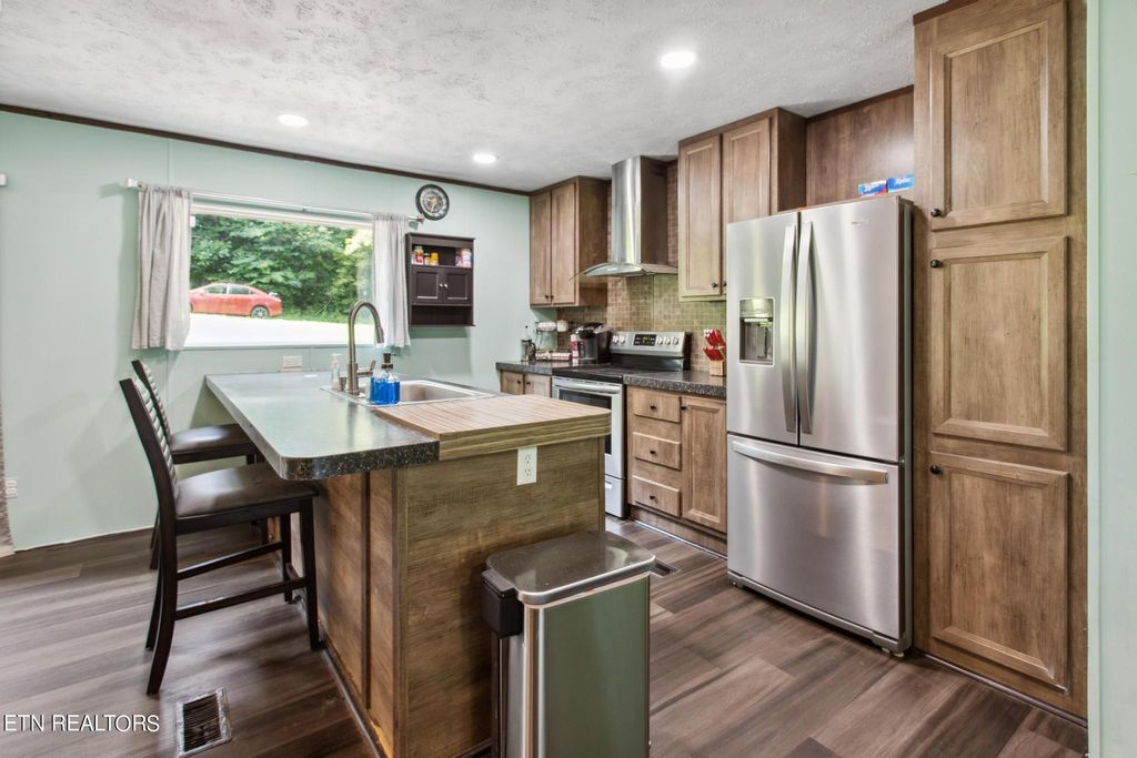 Photo of 1044 Woodstock Lane, Strawberry Plains, TN 37871 (MLS # 1272005)