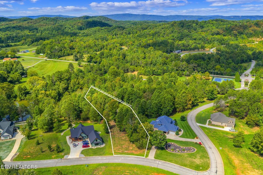 Photo of 104 Blue Heron, Harriman, TN 37748 (MLS # 1314891)