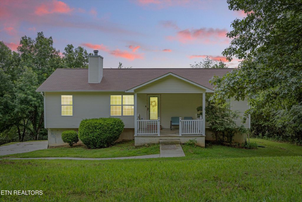 Photo of 171 Trail View Drive, Loudon, TN 37774 (MLS # 1304805)