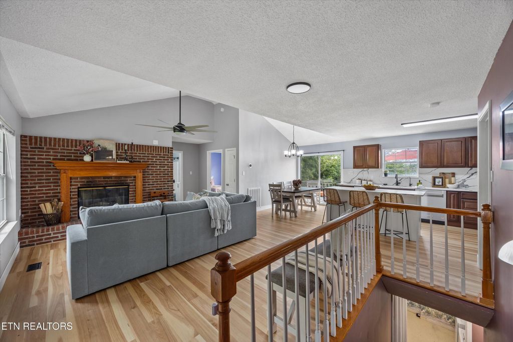 Photo of 171 Trail View Drive, Loudon, TN 37774 (MLS # 1304805)