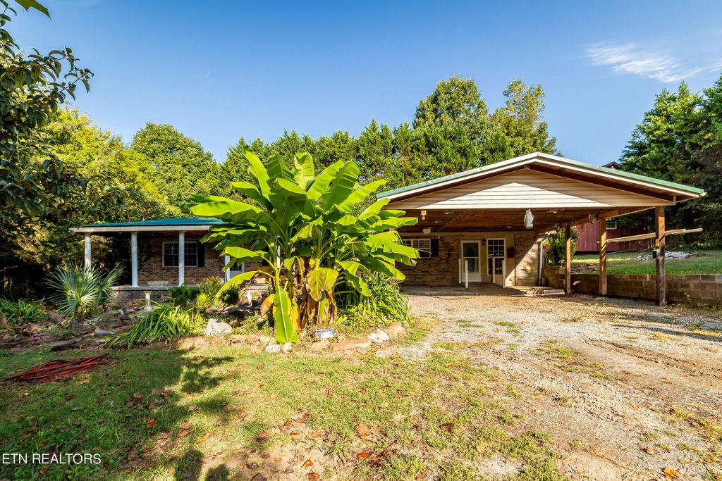 Photo of 2962 Glenn Rd, Louisville, TN 37777 (MLS # 1241062)