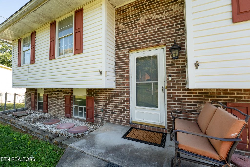 Photo of 610 Red Bud Lane, Oliver Springs, TN 37840 (MLS # 1317543)