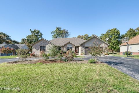 Tiny photo for 633 E Deer Creek Drive, Crossville, TN 38571 (MLS # 1319214)