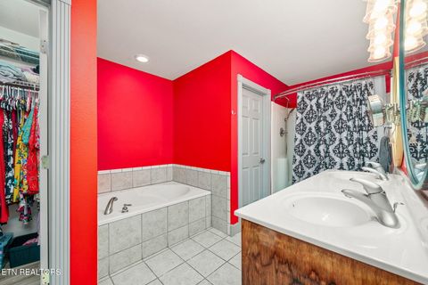 Tiny photo for 633 E Deer Creek Drive, Crossville, TN 38571 (MLS # 1319214)