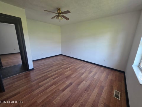 Tiny photo for 141 Mattie Lane, Tazewell, TN 37879 (MLS # 1357654)