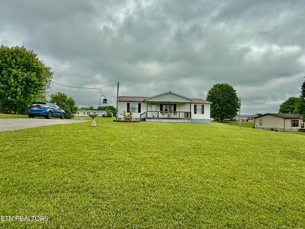 Photo of 384 WHITAKER Lane, Tazewell, TN 37879 (MLS # 1300252)