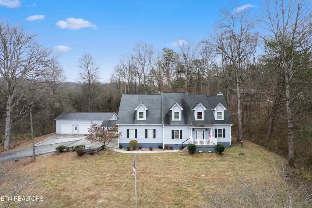 Photo of 3827 Quarry Rd, Louisville, TN 37777 (MLS # 1325056)