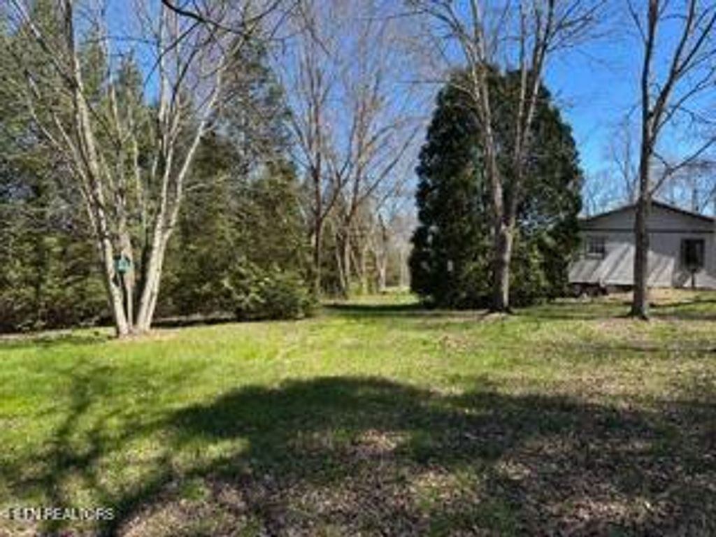 Photo of 997 Old Jacksboro Pike, Cumberland Gap, TN 37724 (MLS # 1346817)