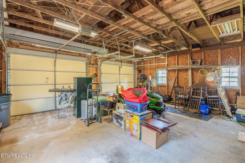 Photo of 127 Lakeview Cove Drive, Loudon, TN 37774 (MLS # 1306400)