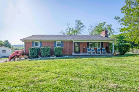 Photo of 4206 NE Shangri La Drive, Knoxville, TN 37914 (MLS # 1338005)
