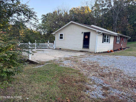 Tiny photo for 188 Church Drive, Lenoir City, TN 37771 (MLS # 1359840)
