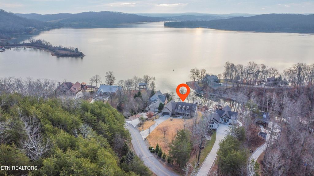 Photo of 174 Bluegreen Way, Rockwood, TN 37854 (MLS # 1324578)