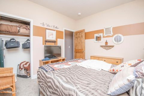 Tiny photo for 174 Bluegreen Way, Rockwood, TN 37854 (MLS # 1324578)