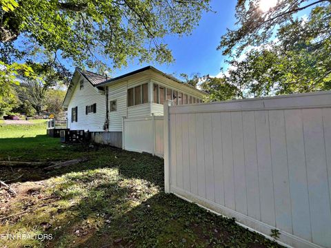 Tiny photo for 302 W Farrell St, Niota, TN 37826 (MLS # 1316976)