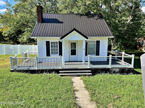 Photo of 302 W Farrell St, Niota, TN 37826 (MLS # 1316976)