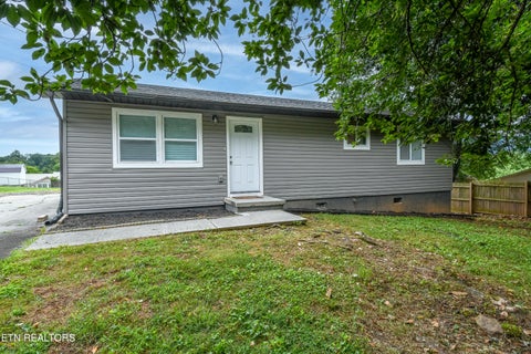 Photo of 617 Patterson Rd, Walland, TN 37886 (MLS # 1346063)