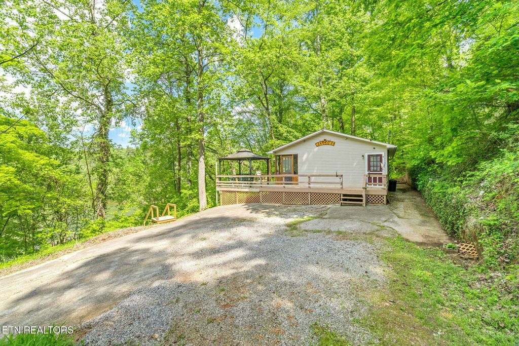 Photo of 155 Lindsey Cemetery Rd, Madisonville, TN 37354 (MLS # 1299747)
