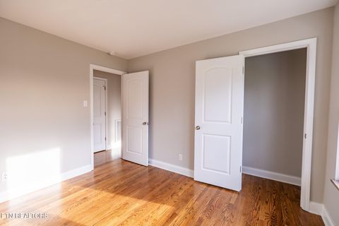 Tiny photo for 2318 Black Bear Rd, Knoxville, TN 37923 (MLS # 1334574)