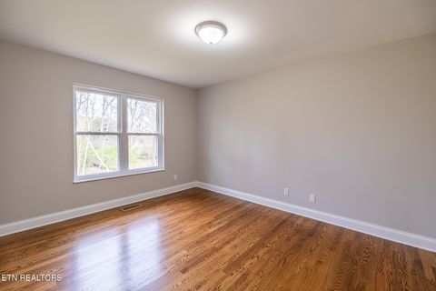 Tiny photo for 2318 Black Bear Rd, Knoxville, TN 37923 (MLS # 1334574)