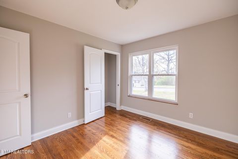 Tiny photo for 2318 Black Bear Rd, Knoxville, TN 37923 (MLS # 1334574)