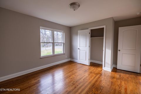 Tiny photo for 2318 Black Bear Rd, Knoxville, TN 37923 (MLS # 1334574)