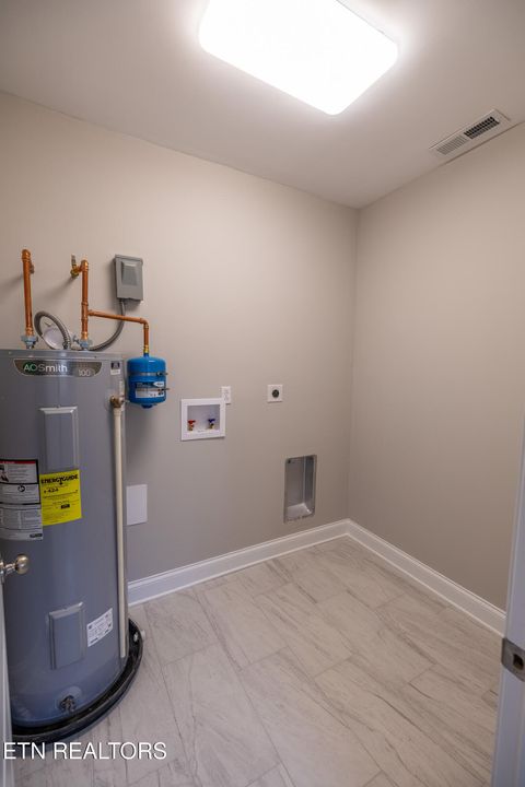 Tiny photo for 2318 Black Bear Rd, Knoxville, TN 37923 (MLS # 1334574)