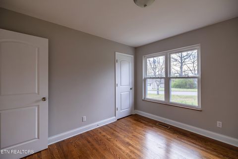 Tiny photo for 2318 Black Bear Rd, Knoxville, TN 37923 (MLS # 1334574)